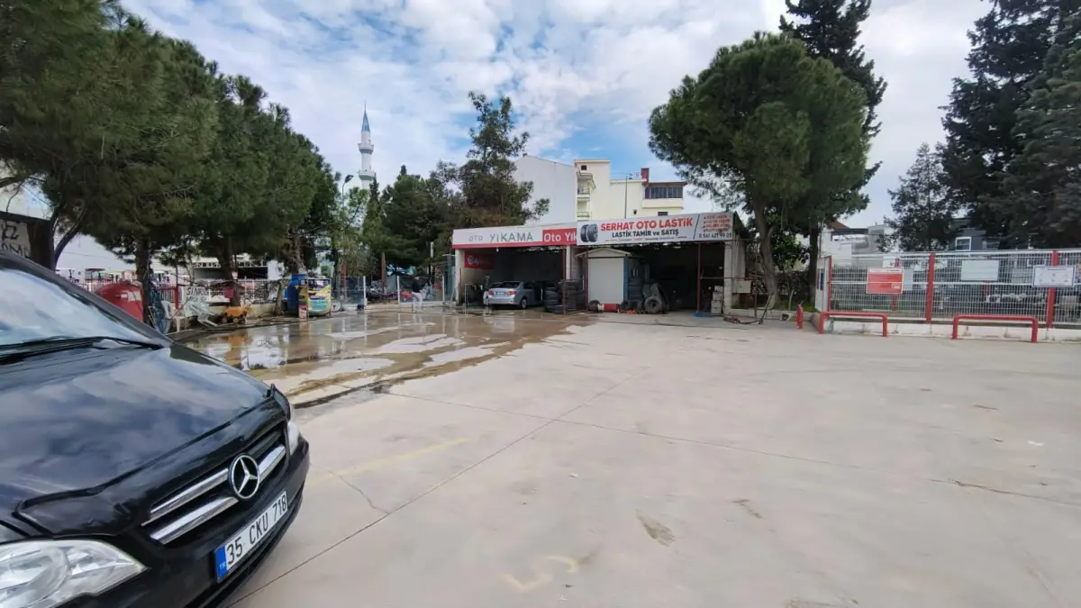 İzmir Torbalı Merkezinde Satılık Akaryakıt İstasyonu