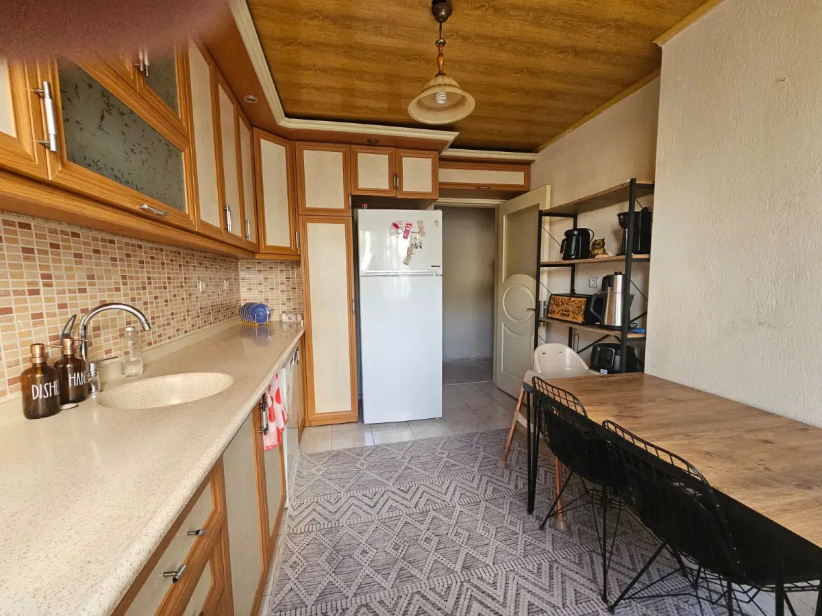 Masrafsız Satılık 3+1 Geniş Daire Yüksek Giriş 120 M²
